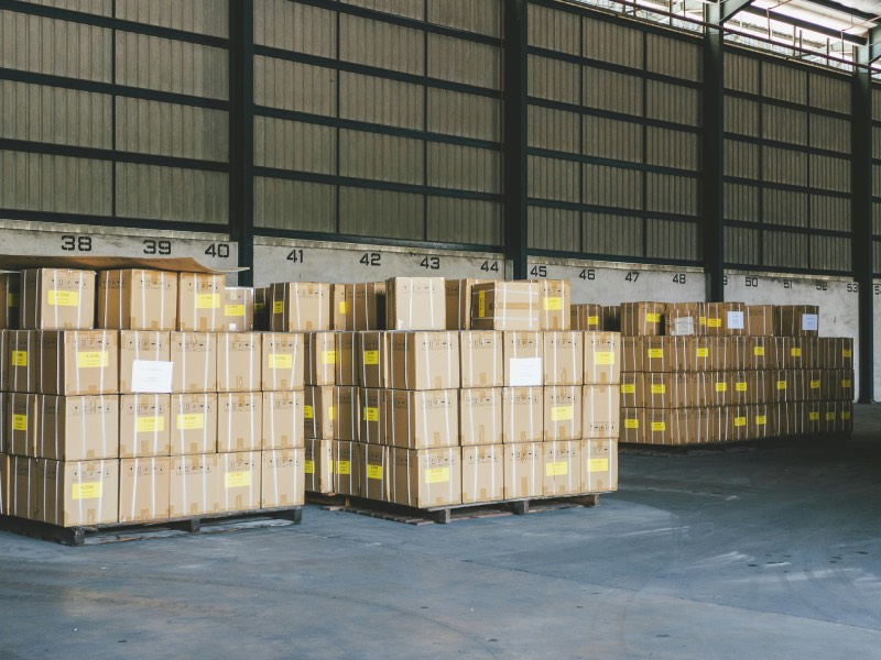 Co to jest co-packing w logistyce i jak wpływa na efektywność łańcucha dostaw
