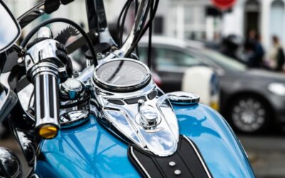 Jak przyczepka na motocykl może odmienić Twoją podróż