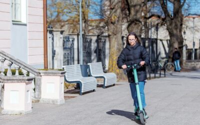 Czy hulajnogę elektryczną można jeździć po ulicy?