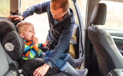 Jak przewozić dziecko z przodu zgodnie z przepisami?
