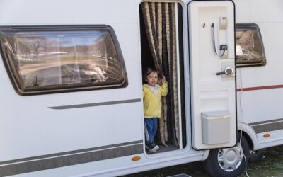 Jak zbudować kampera z busa i na co warto zwrócić uwagę?