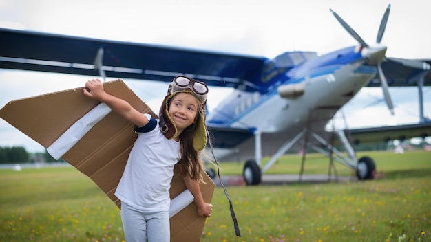 Od kiedy latają samoloty i jak zmieniły nasze podróże?
