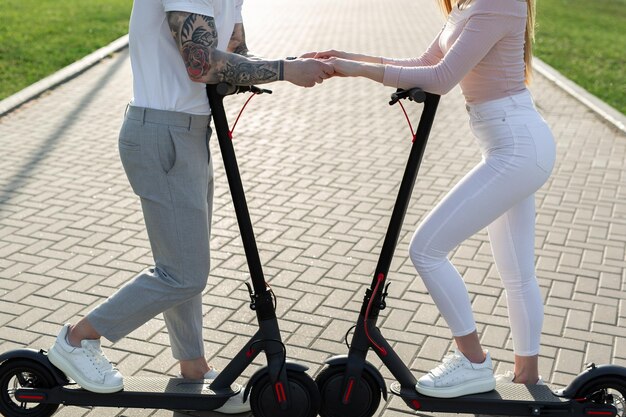 Skuter elektryczny czy warto zainwestować w ten sposób przemieszczania się?