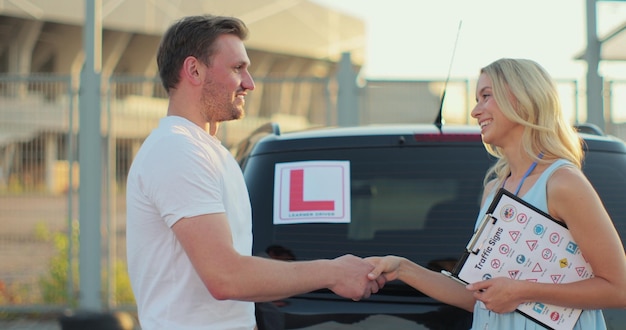 Ile trzeba zapłacić akcyzy za sprowadzony samochód w Polsce?