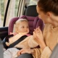 Jak można przewozić dziecko w samochodzie zgodnie z przepisami?