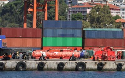 Jaki jest koszt transportu kontenera z Chin i od czego zależy?