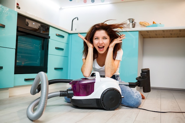 Jak działa odkurzacz który sam sprząta?