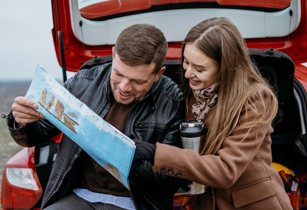 Jakie są zalety i wady transportu samochodowego?