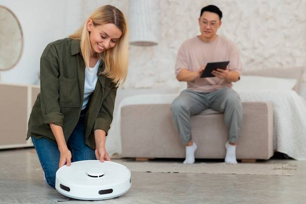 Robot sprzątający Xiaomi czy iRobot który sprawdzi się w mieszkaniu?