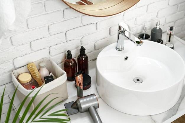 Ile kosztuje wyposażenie łazienki i od czego zależą ceny?