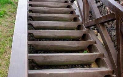 Jak zrobić schody z palisady w ogrodzie?