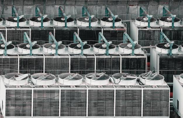 Multisplit czy dwa splity co sprawdzi się lepiej w domu?