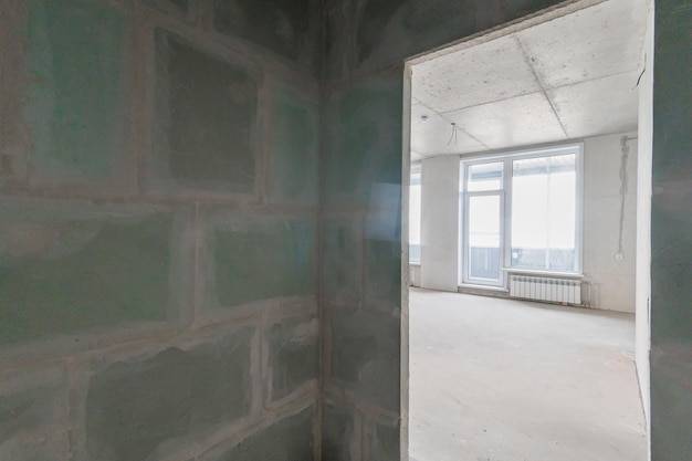 Jak się kładzie tynk żywiczny na elewacji?