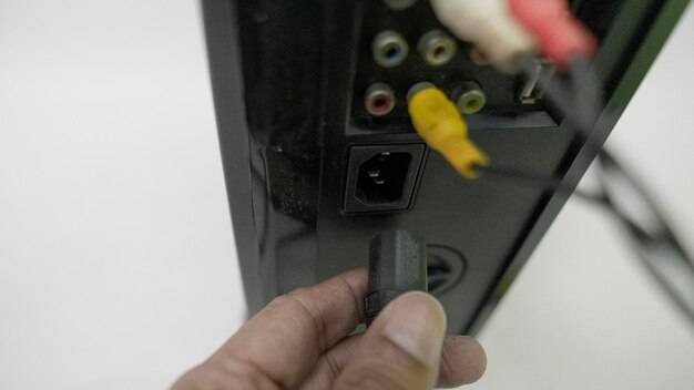 Jaki kabel do elektrozaczepu furtki wybrać?