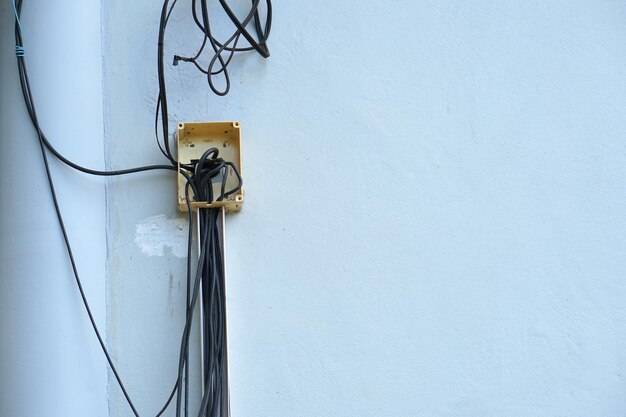 Kabel do domofonu ile żył potrzeba do poprawnego działania?