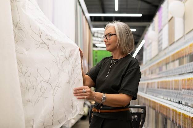 Od czego zależy jaka cena za metr płytek?