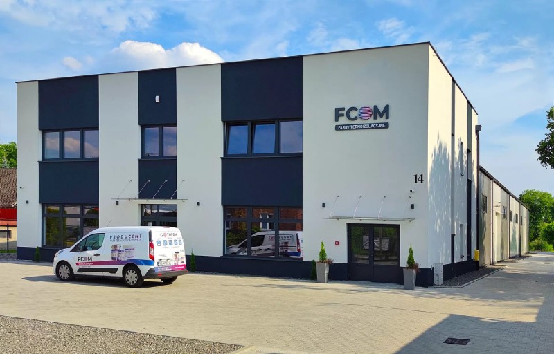 Polskim producentem takich farb jest m. in. firma FCOM, która produkuje powłoki i masy marki GoTherm® oraz AT Termo®.