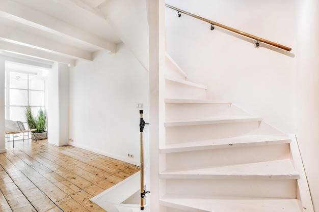 Z czego można zrobić schody wewnętrzne w domu?