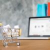 Konfekcjonowanie produktów jako fundament skalowania e-commerce. Jak optymalizacja logistyki oszczędza czas i zasoby?
