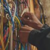 Jak położyć instalację elektryczną w domu bez większych problemów?